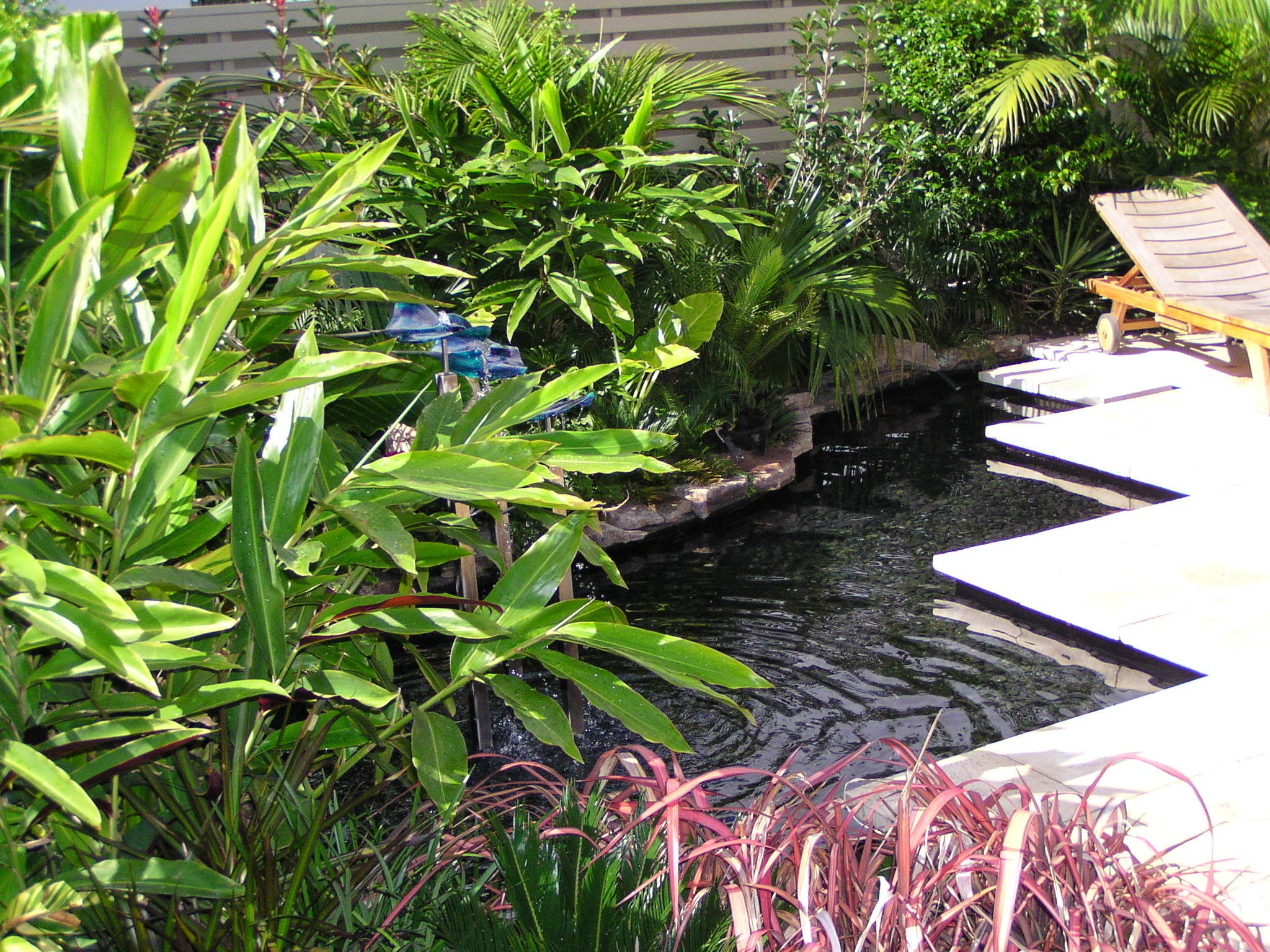 Water feature pond