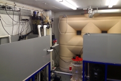Marine reef aquarium plant room